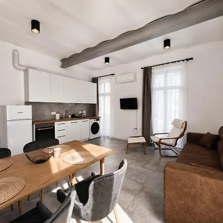 Prime Center A Unique Ohrid 12 Appartement *